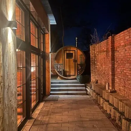 Loft Mit Sauna בית נופש שווילווזי